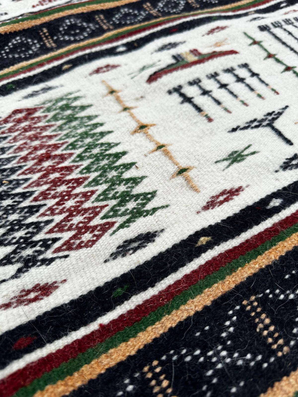 Handmade kilim rug 90cm x 50cm