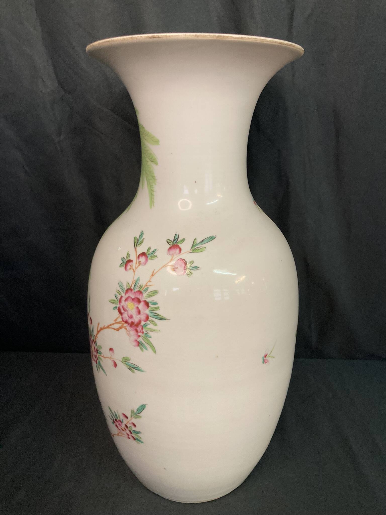 China, large old polychrome porcelain vase, late 19th century