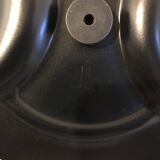 Wood and steel tiptoe SSD chair