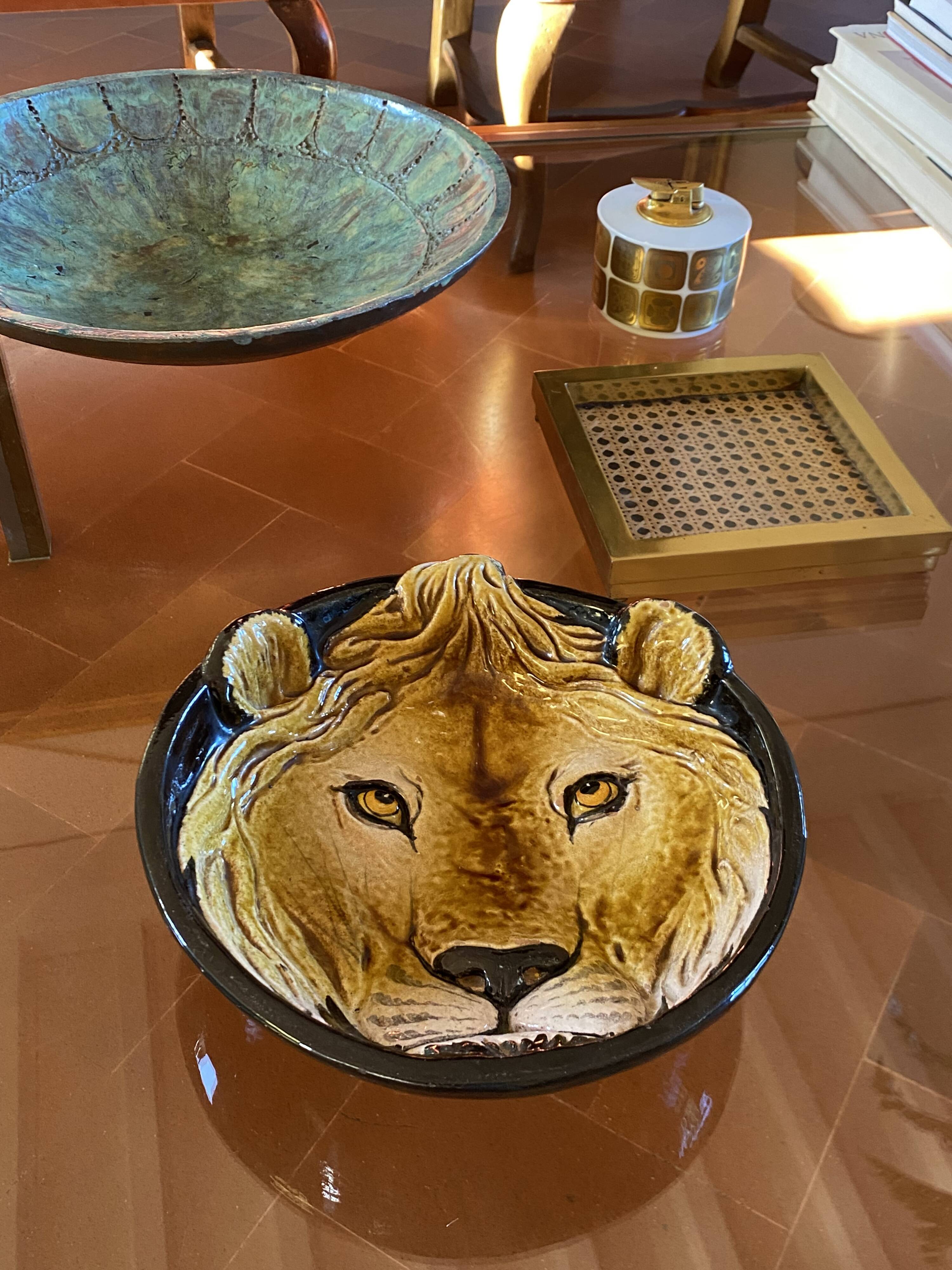Mid-century lion ceramic plate / vide poche, Italy 1970s