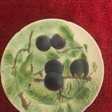 Assiette à dessert en barbotine