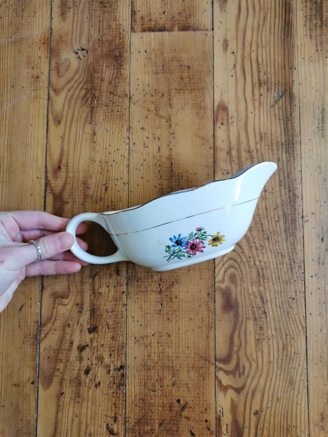 Vintage sauce boat L'Amandinoise Printemps