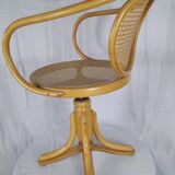 Bentwood curved chair