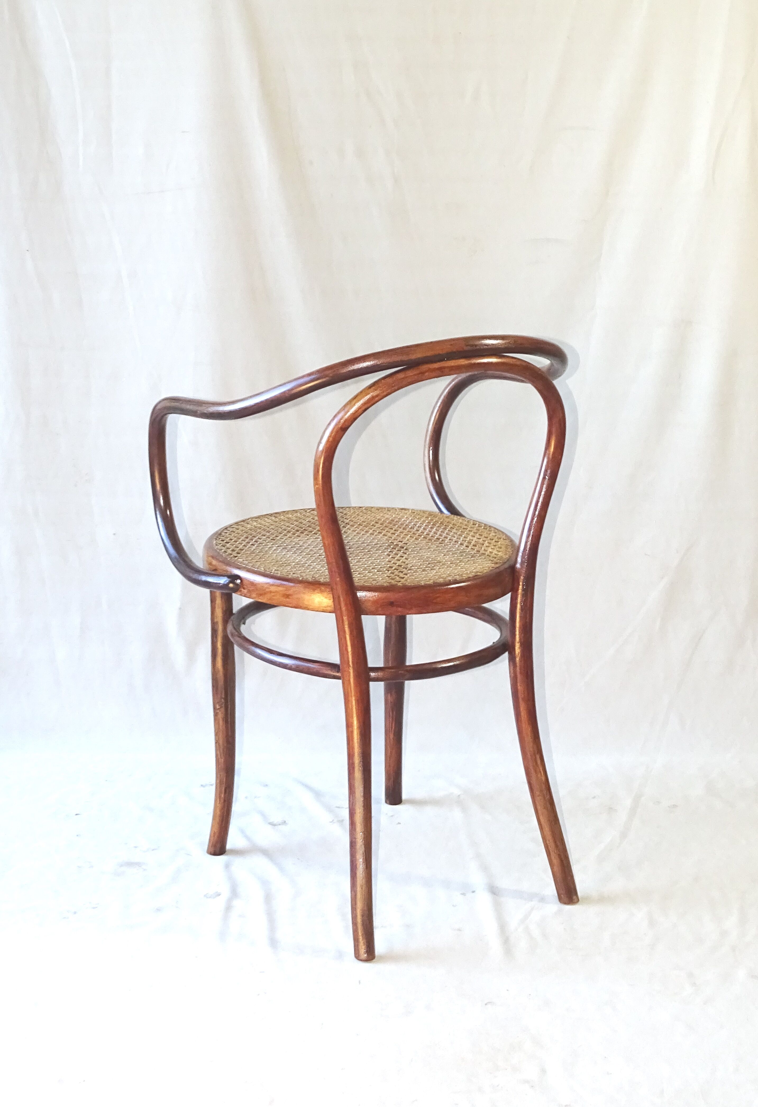 Armchair B9 Le Corbusier from 1910 by Kohn, Cannage neuf