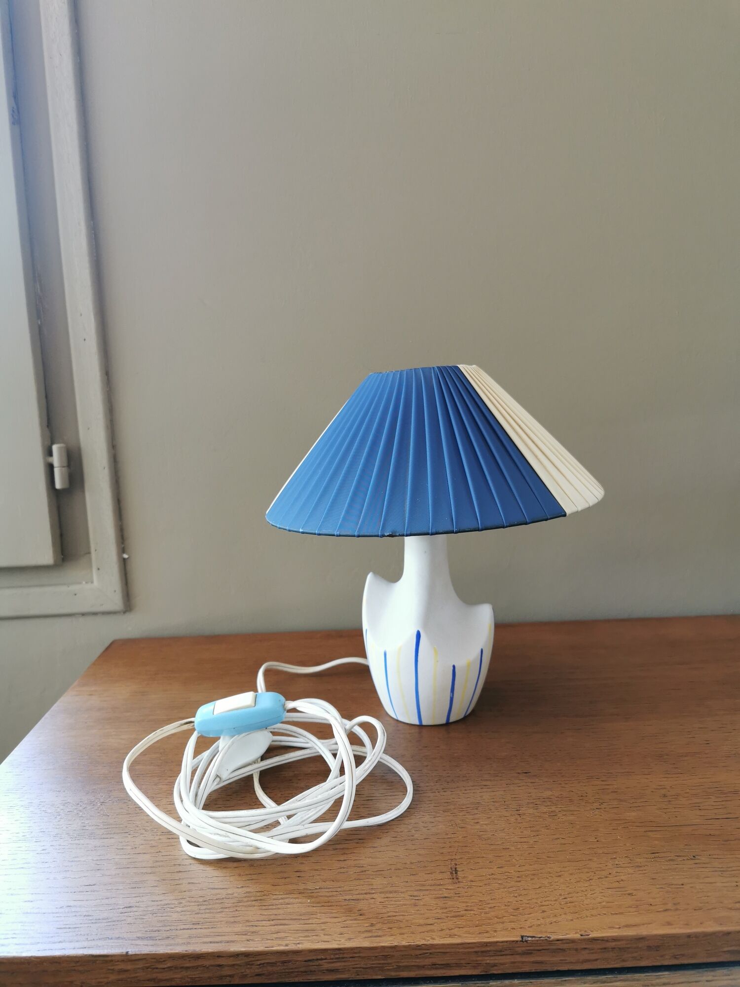 Vintage ceramic lamp 50s blue and yellow décor