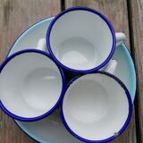 Set of cups and enamelled plate