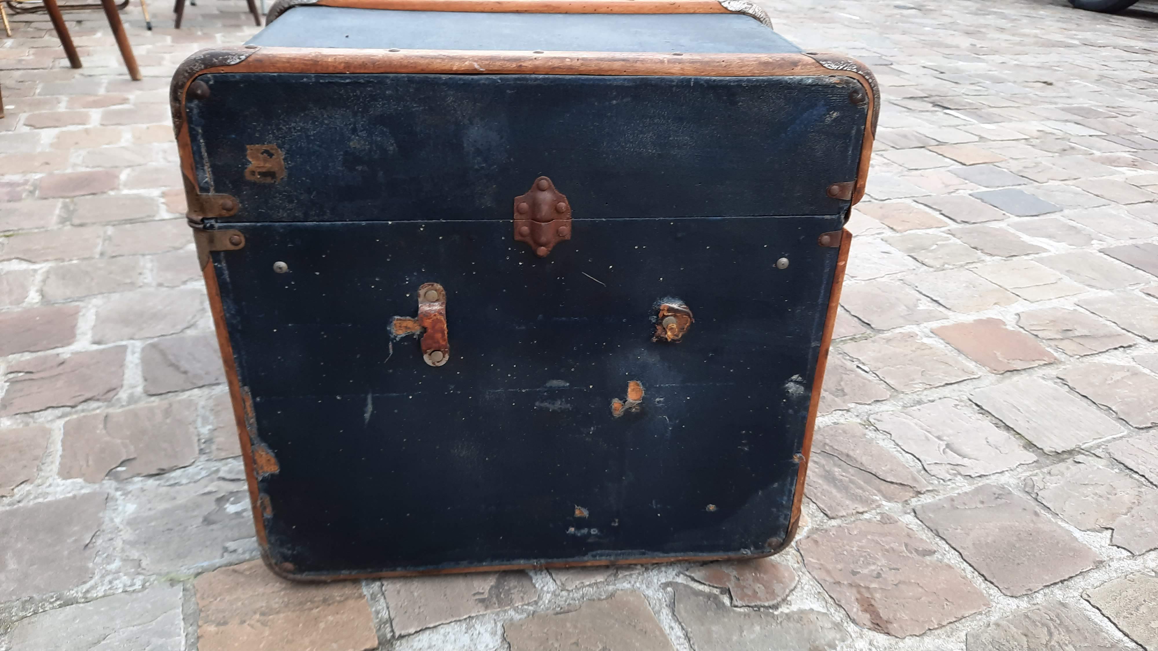 Travel trunk 1930