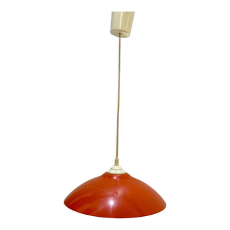 Suspension in red enamelled metal