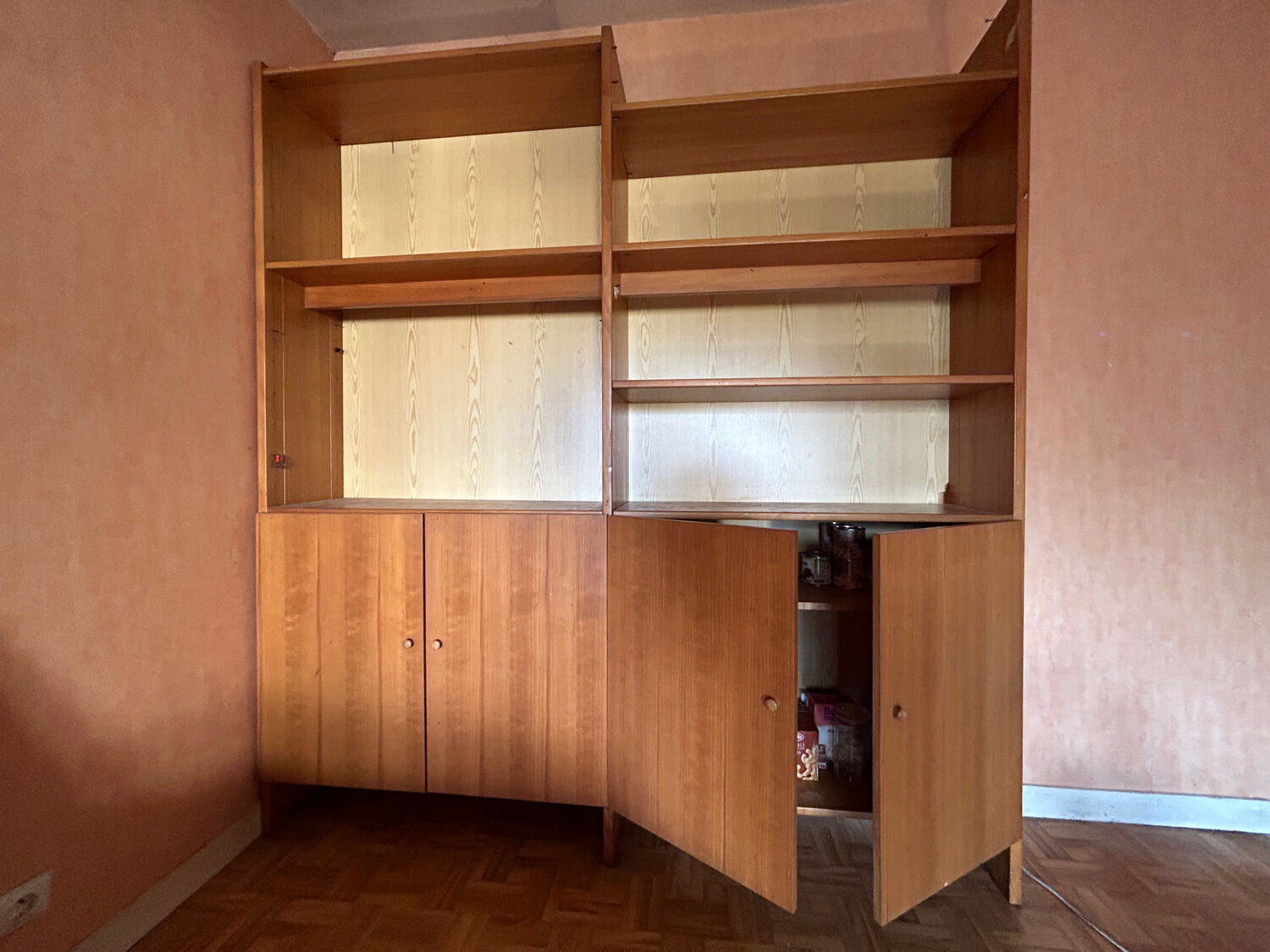 Regain bookcase in solid wood