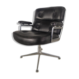 Eames leather lobby chair