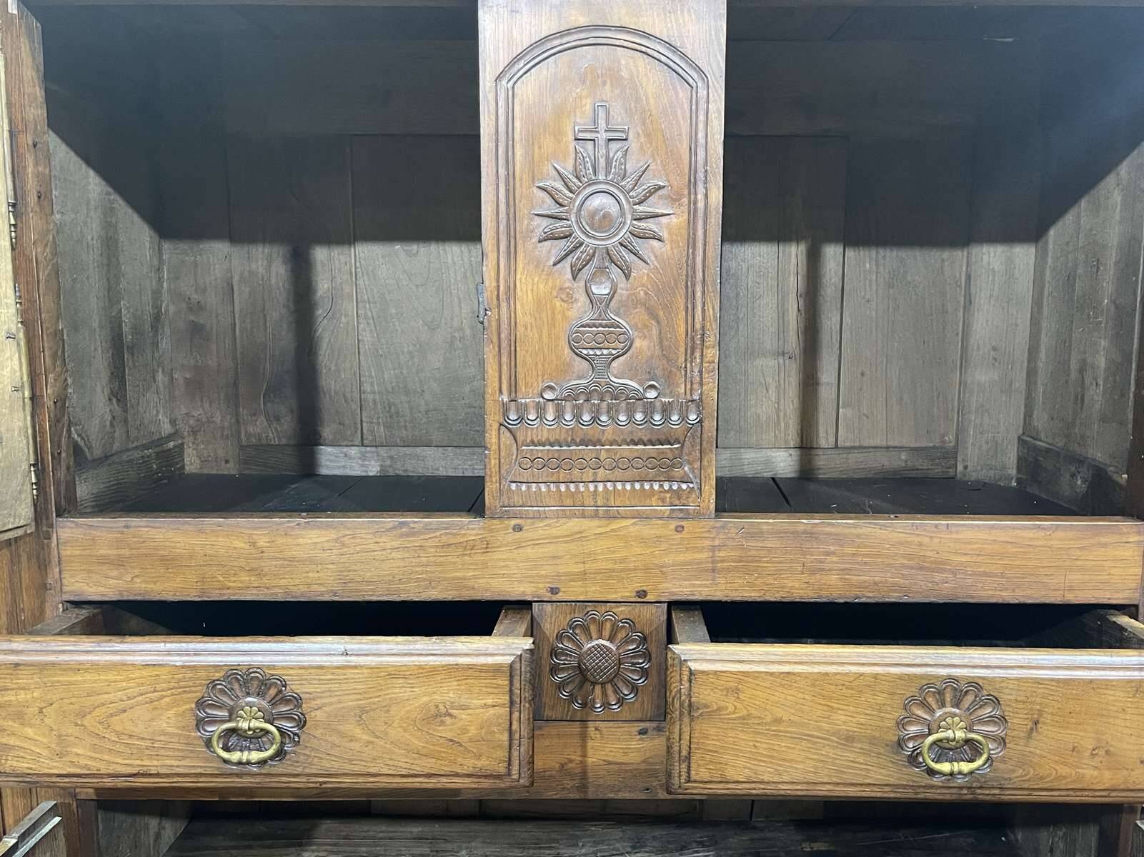 19th century Breton 4-door chestnut sideboard