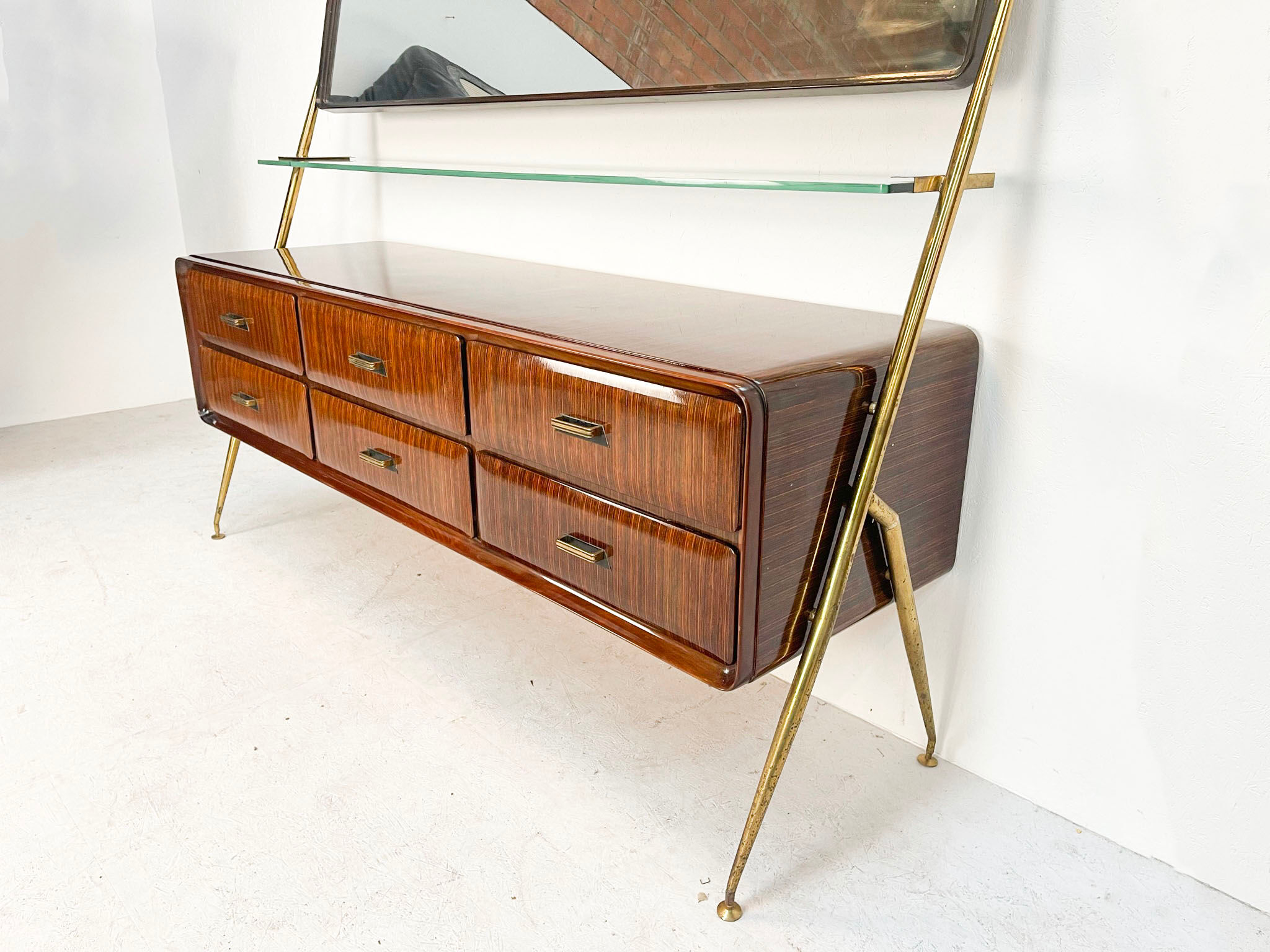 Silvio Cavatorta sideboard