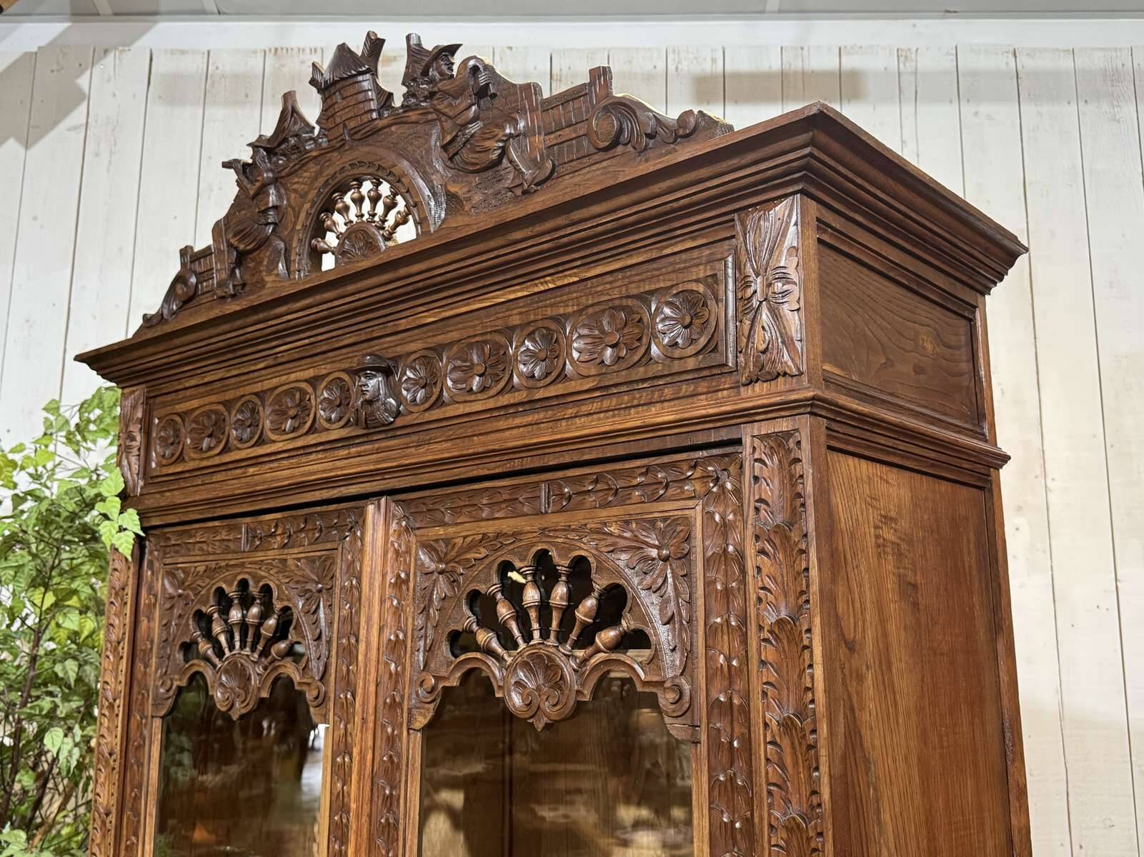 Bibliothèque bretonne début XXème en châtaignier - démontable