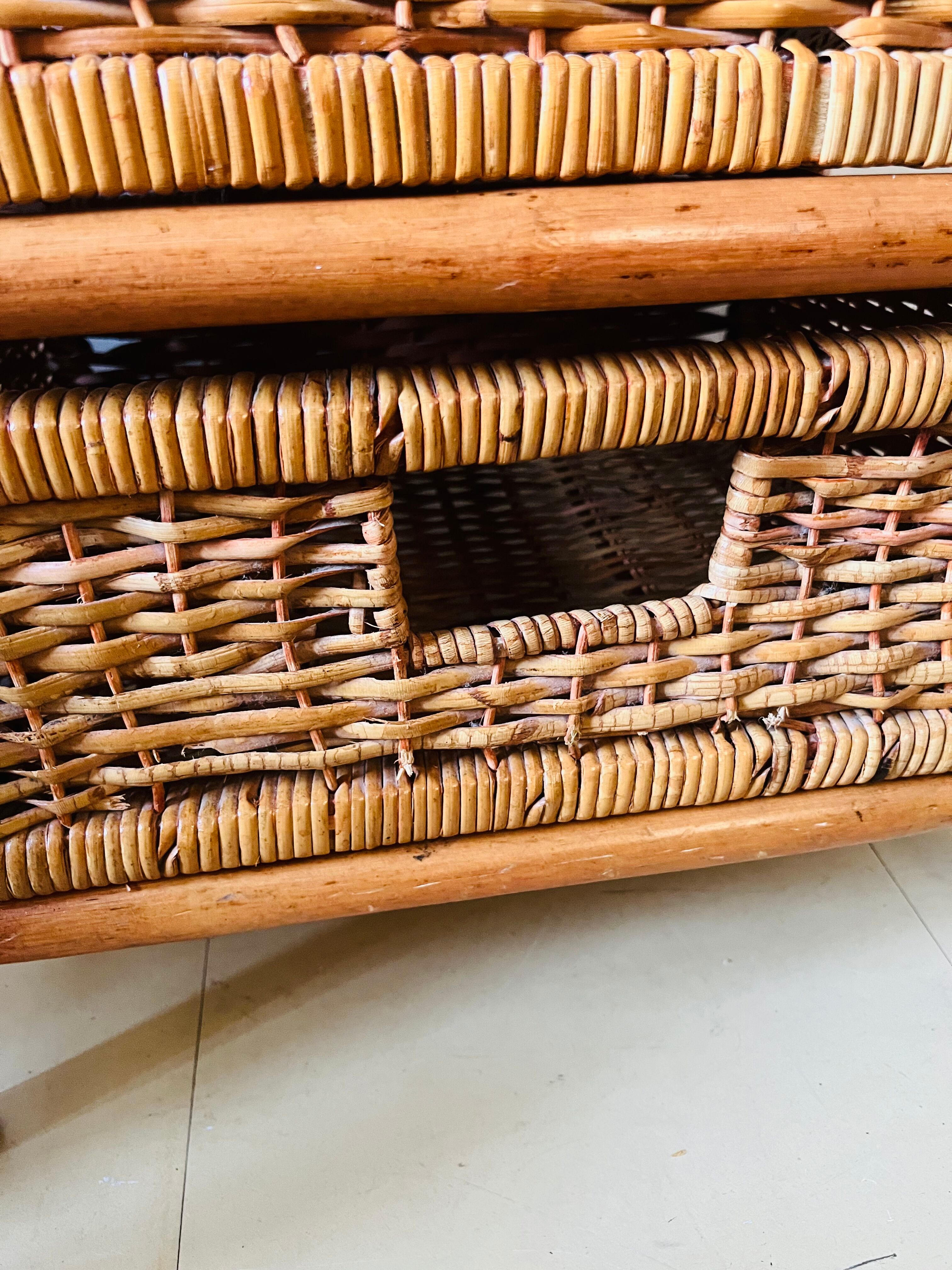 Rattan ragpicker