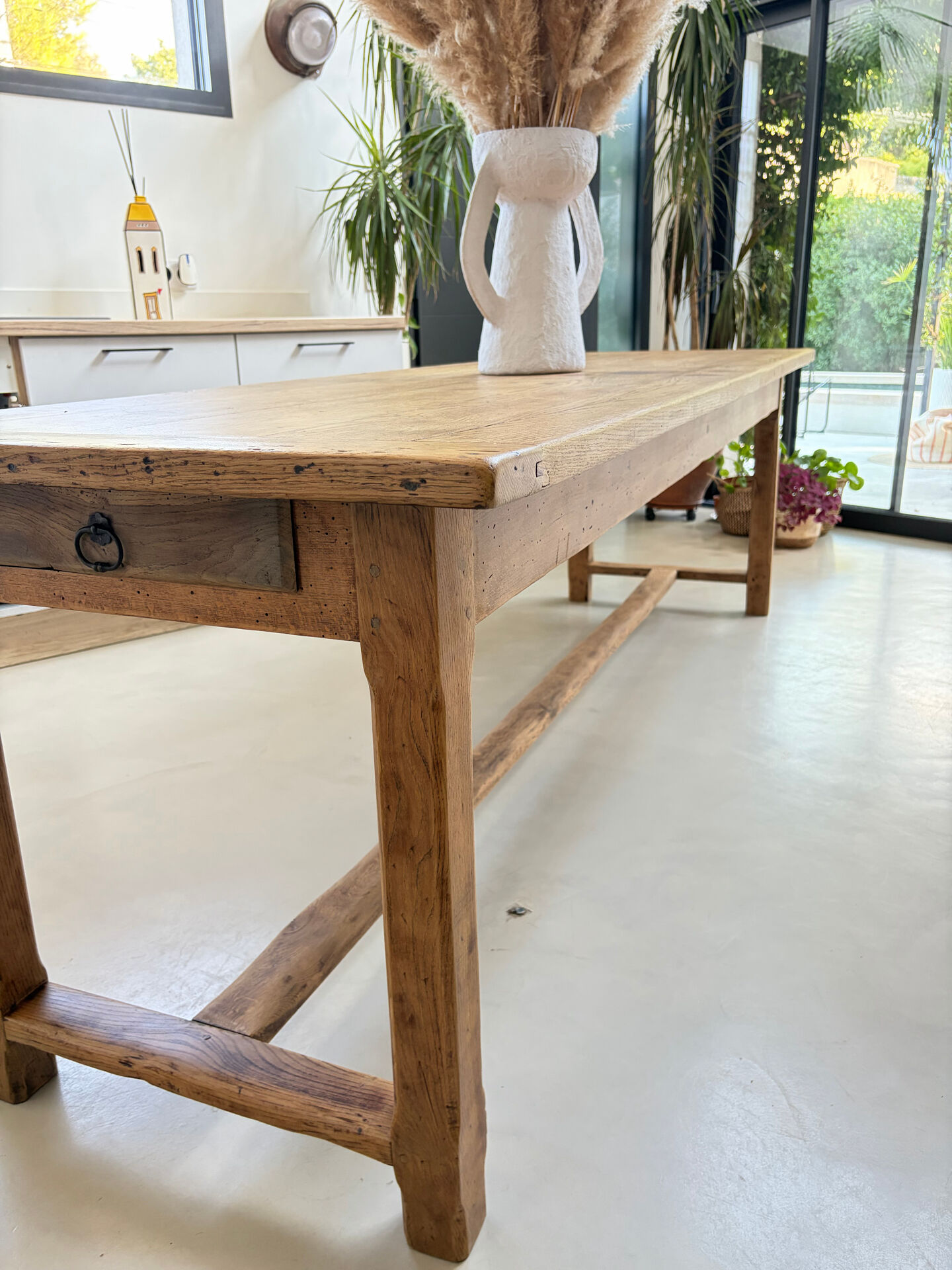 Farm table