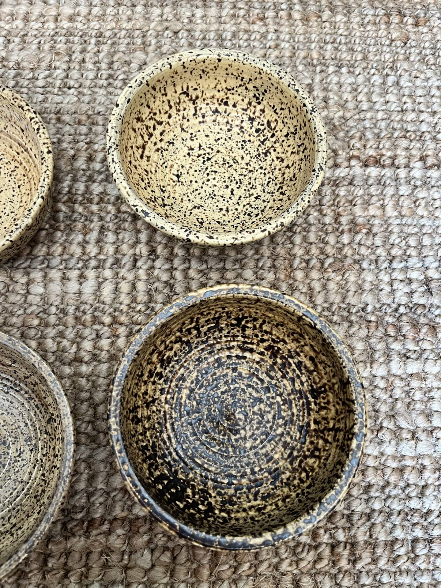 5 stoneware bowls