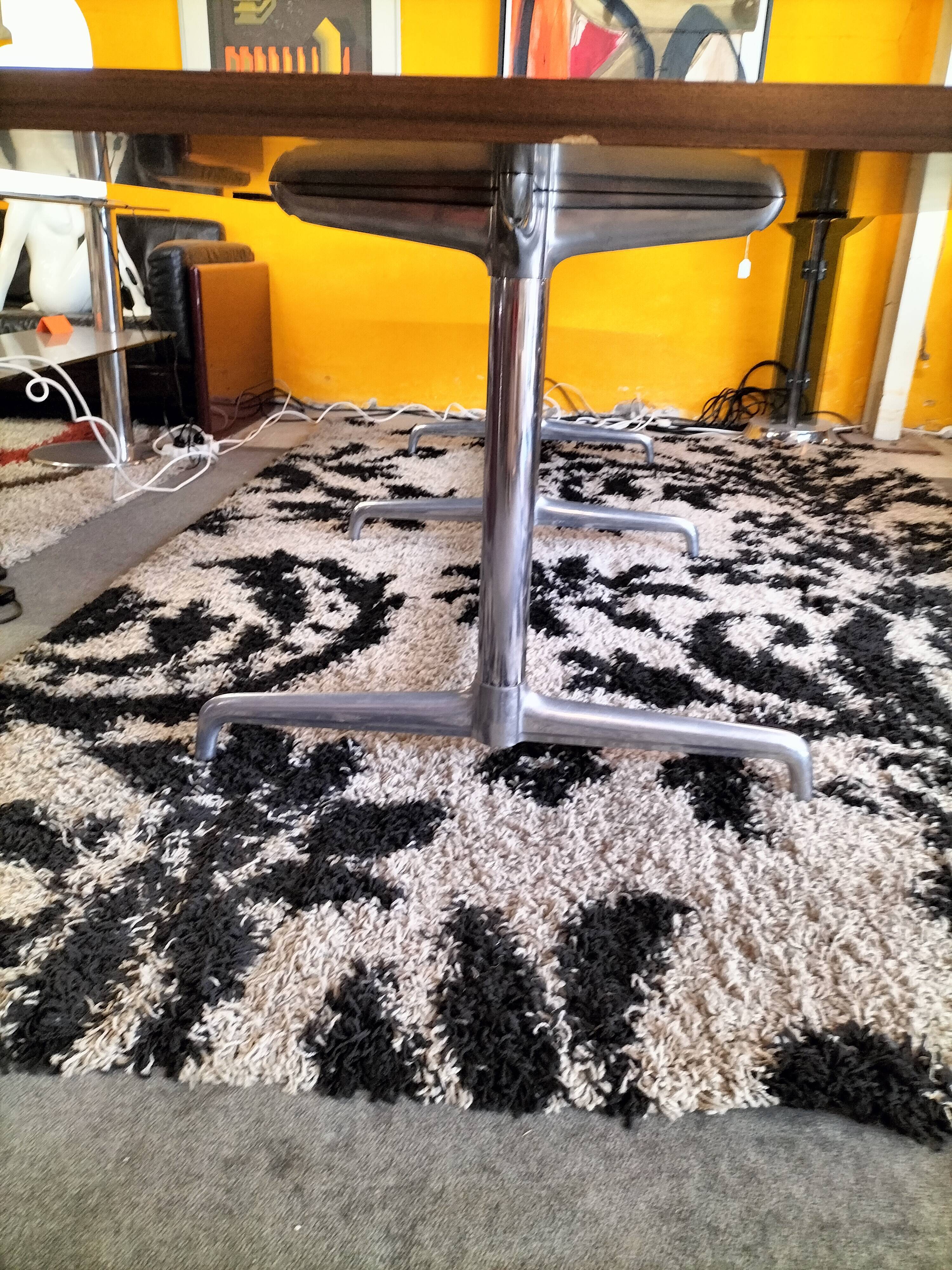 Very nice conference table edited by Schirolli Mantova