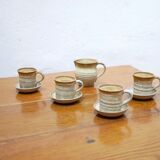 Série de 4 tasses et un pot à lait vintage en grès