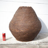 Old basket, straw and bramble bud