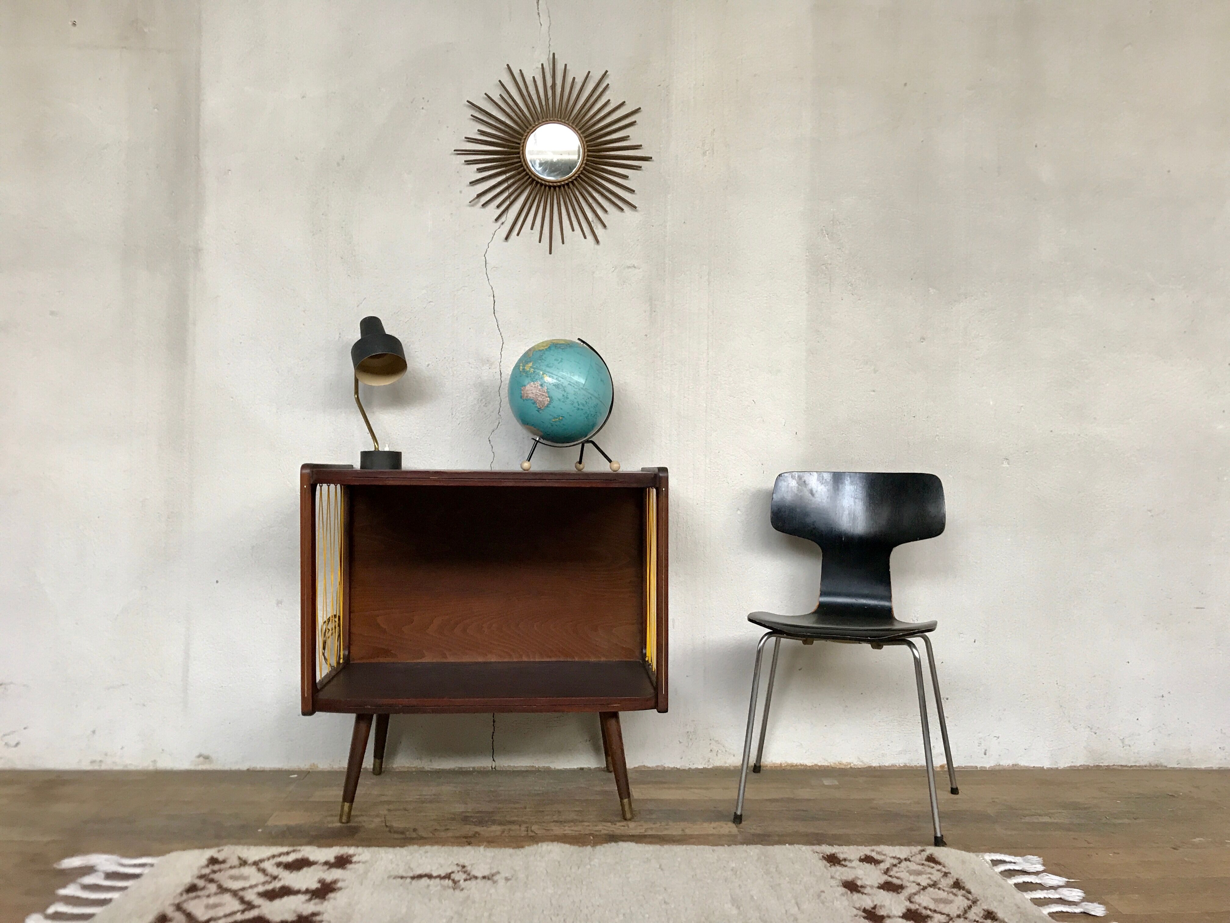 Furniture tv vintage feet compass 1950