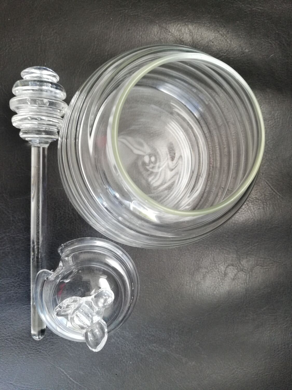 Glass honey pot