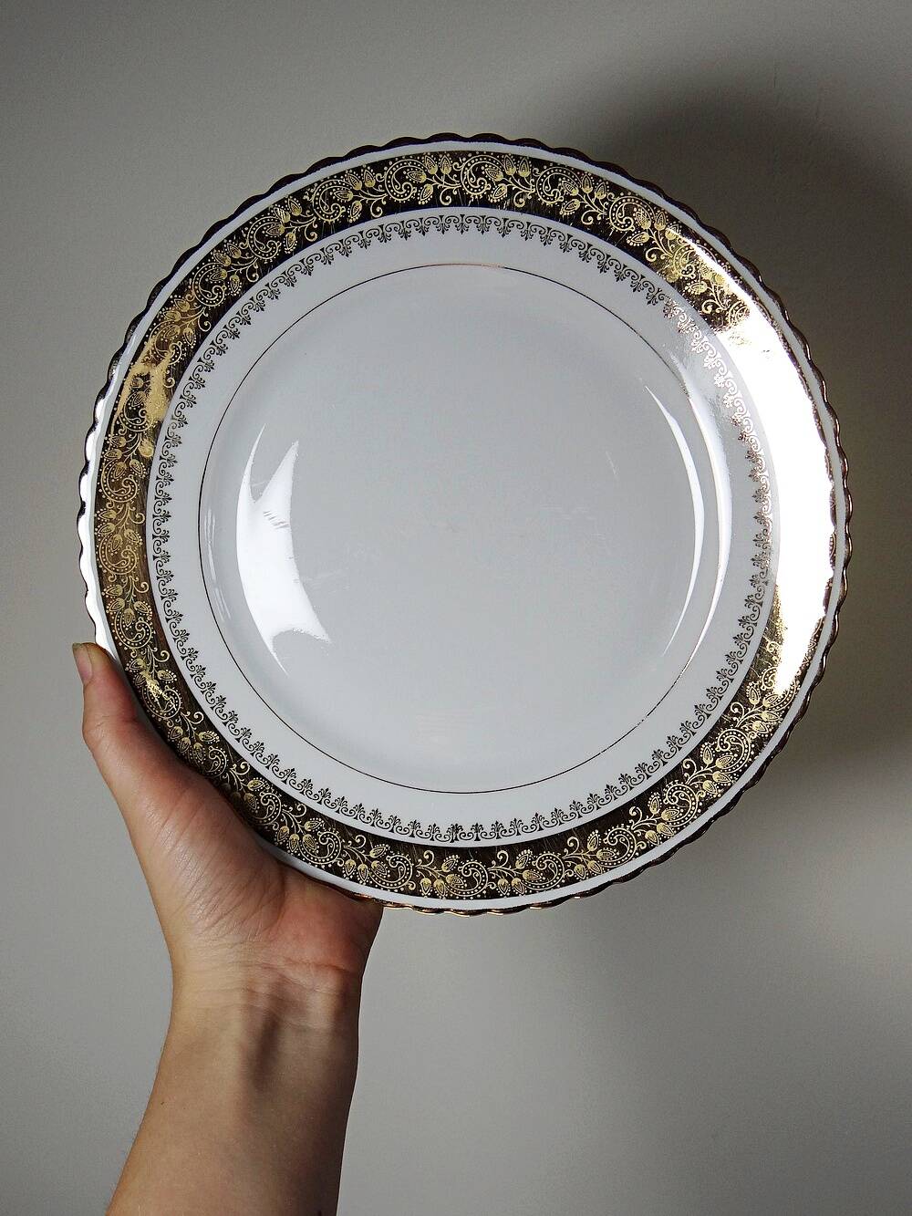 Set of 6 vintage flat plates ADP L Royal Limoges, gilded porcelain - 1