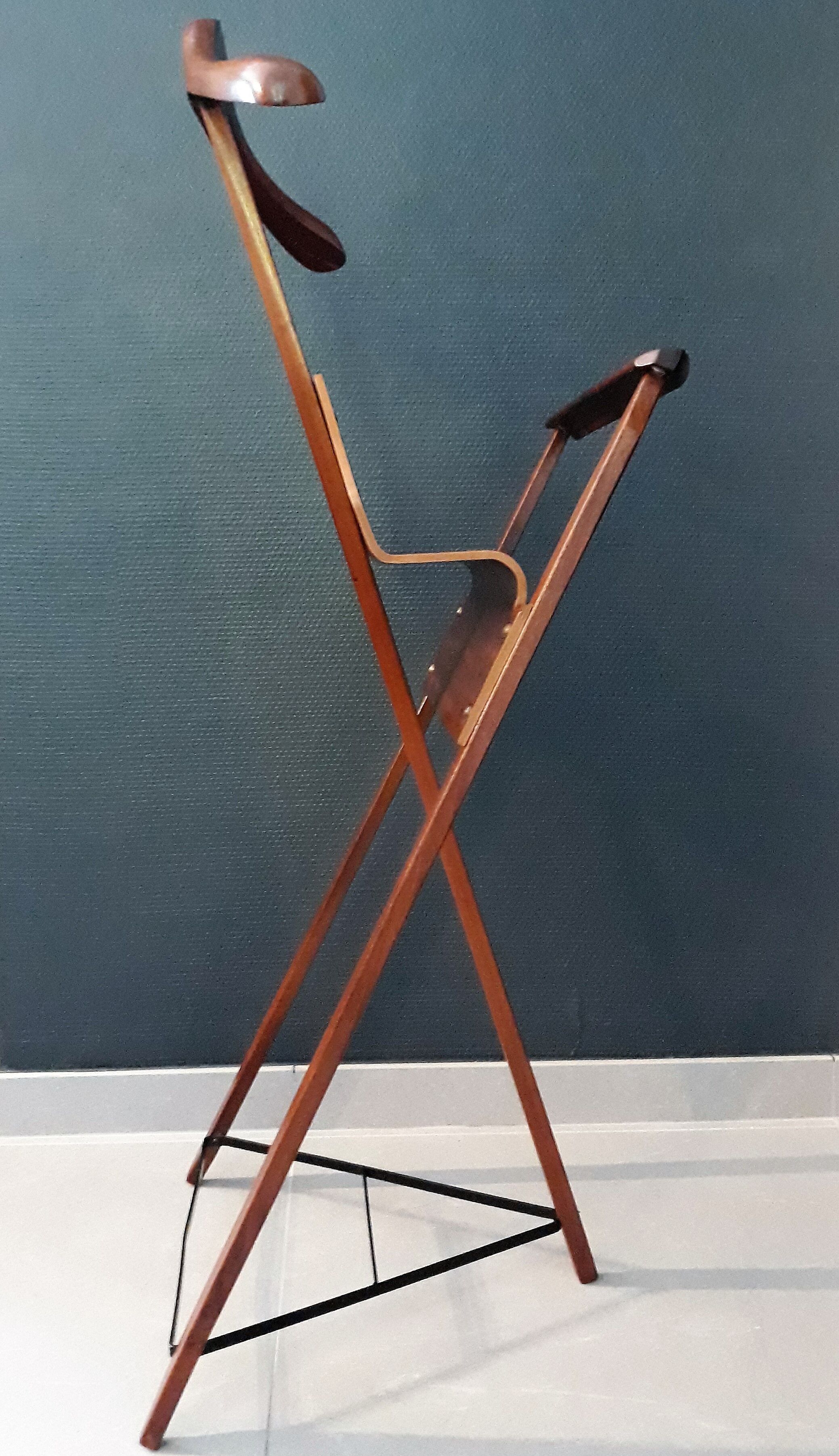 Valet de chambre Lucien De Roeck pour Manu bois