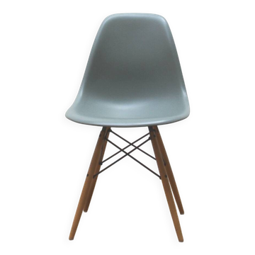 DSW chair, Charles & Ray Eames, Vitra