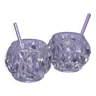 Lot - 2 pieces salt shakers with crystal spoon