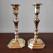 Paire de bougeoirs vintage classiques