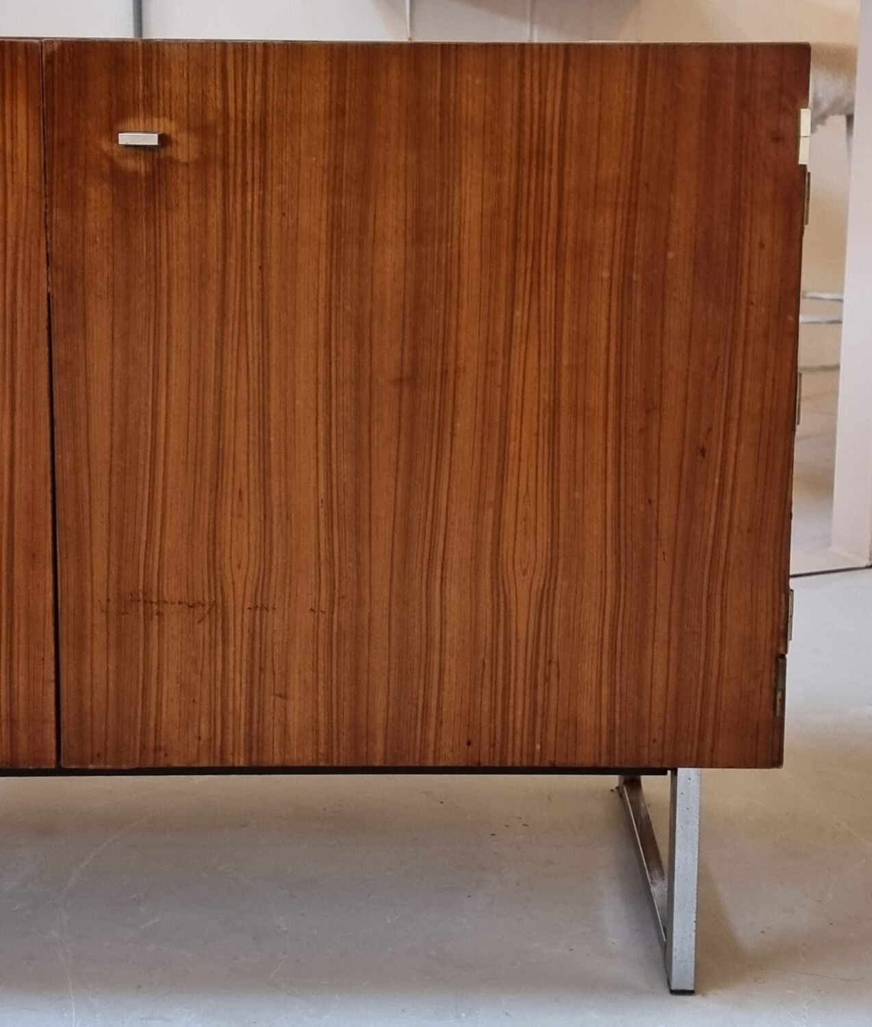 Armoire du milieu du siècle