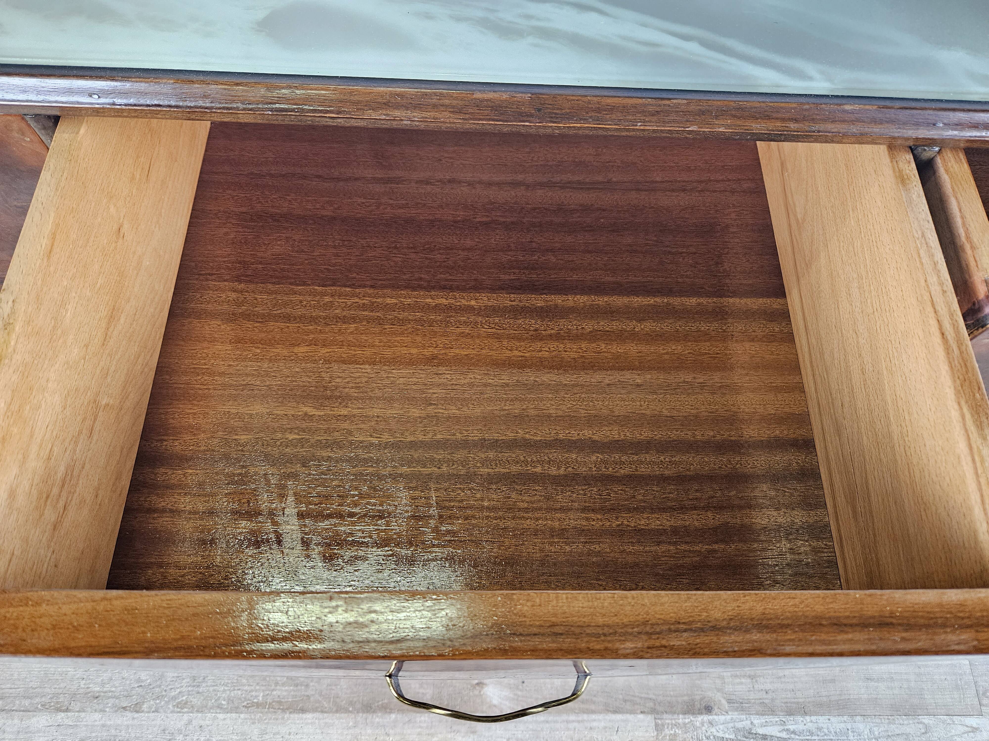 Commode des années 1960 avec verre et six tiroirs