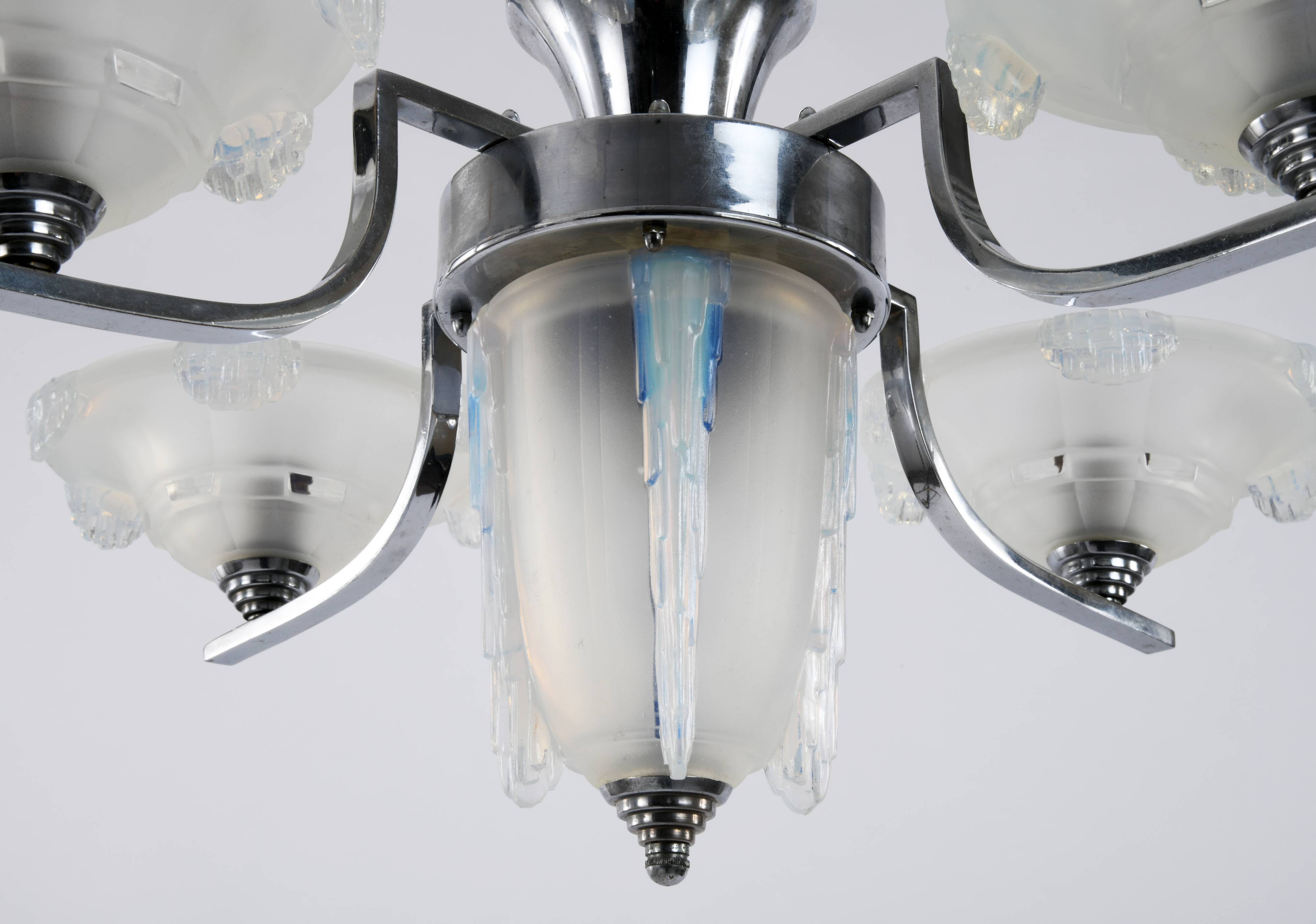 Lustre art déco en chrome et verre opalescent