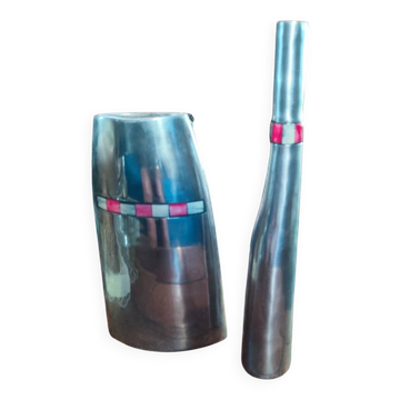 Paire de vases modernistes émaillés