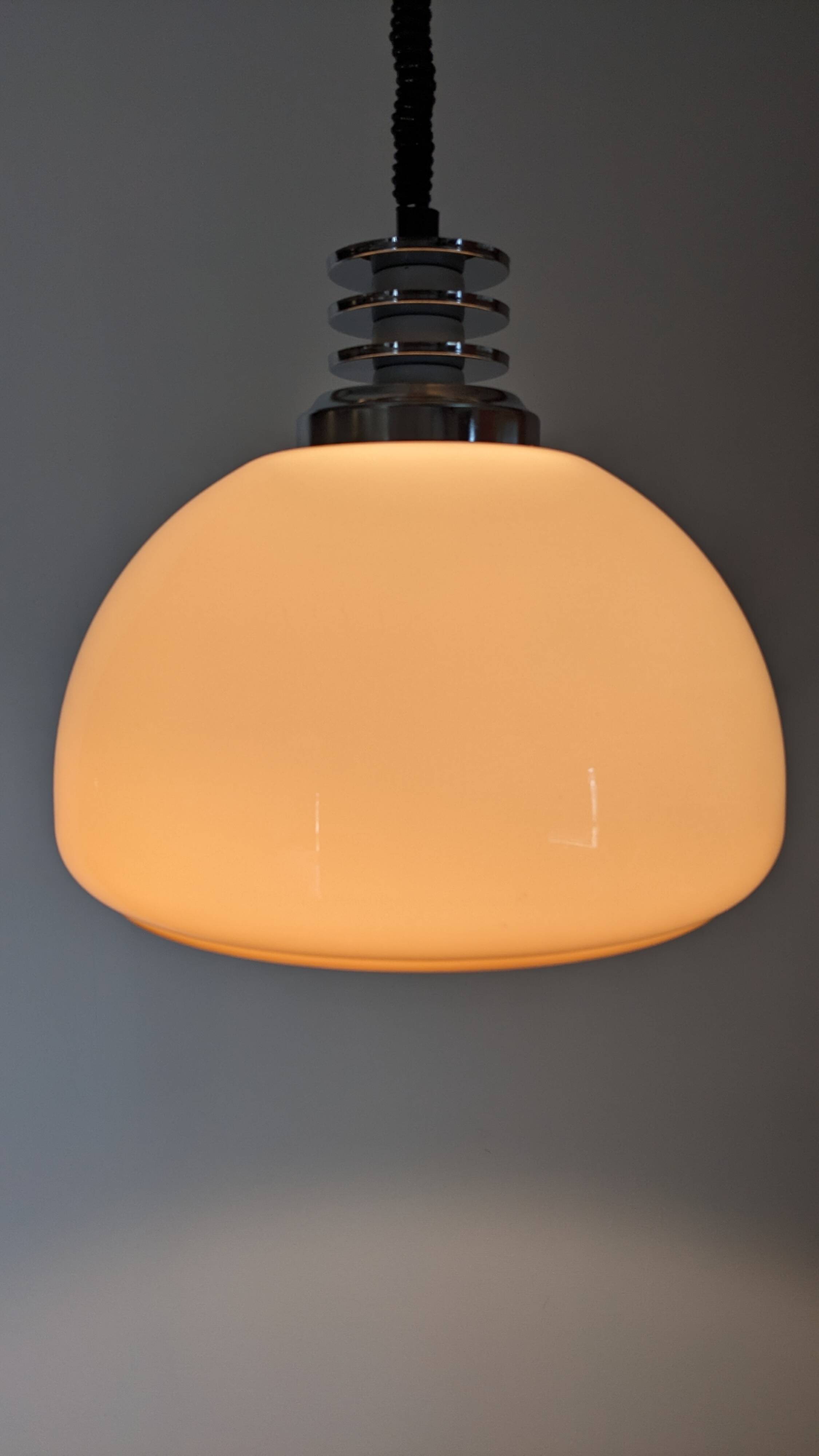 Adjustable suspension Space age dlg Harvey Guzzini, Italy circa 1970