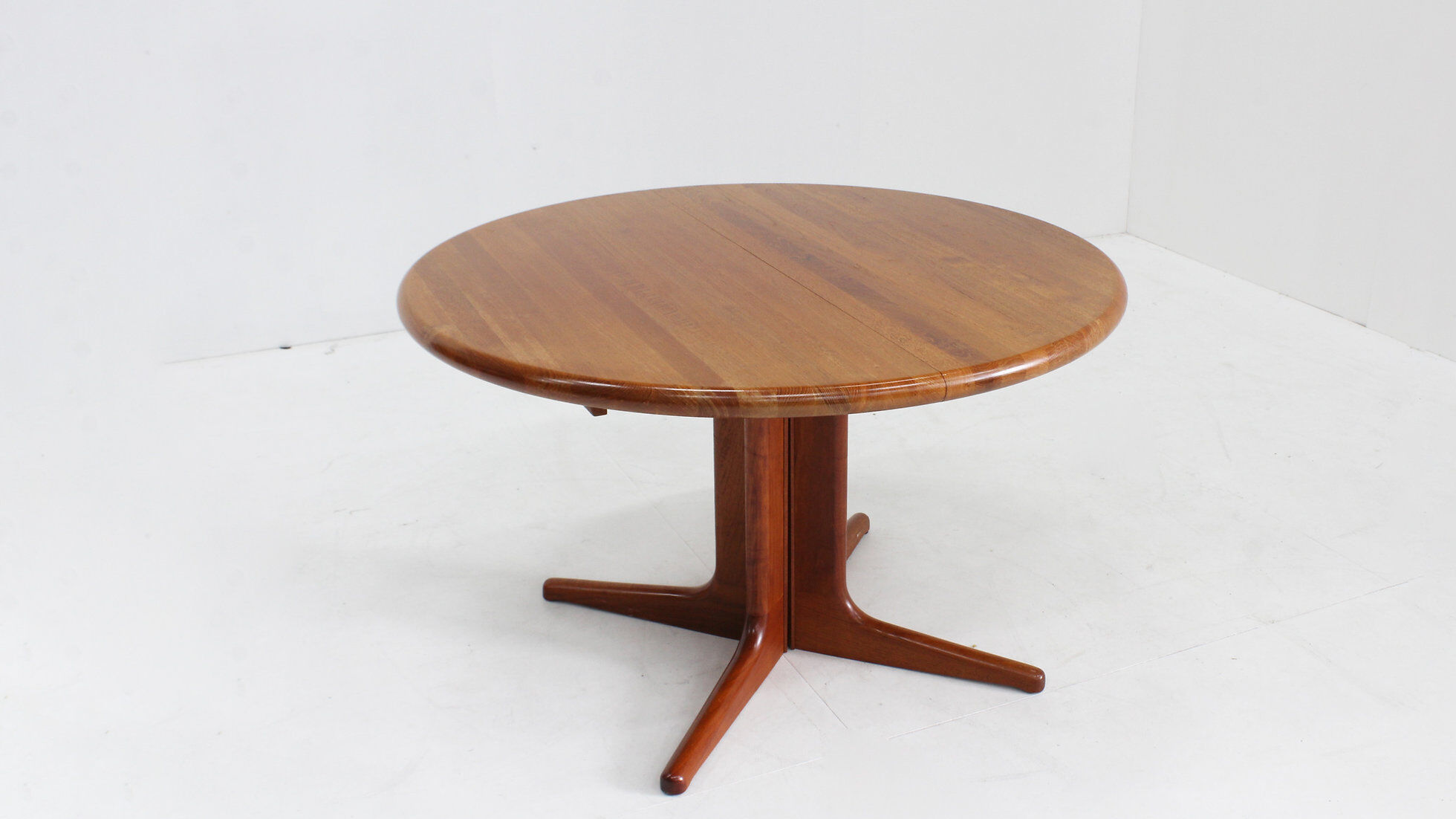 Vintage Glostrup Danish round extendable dining table solid teak