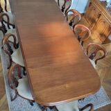 Superb Victorian mahogany extending table with 12 chairs – Late 19th century