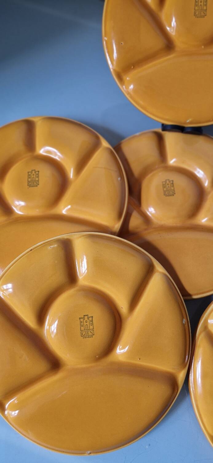 Fondue set in Gien earthenware