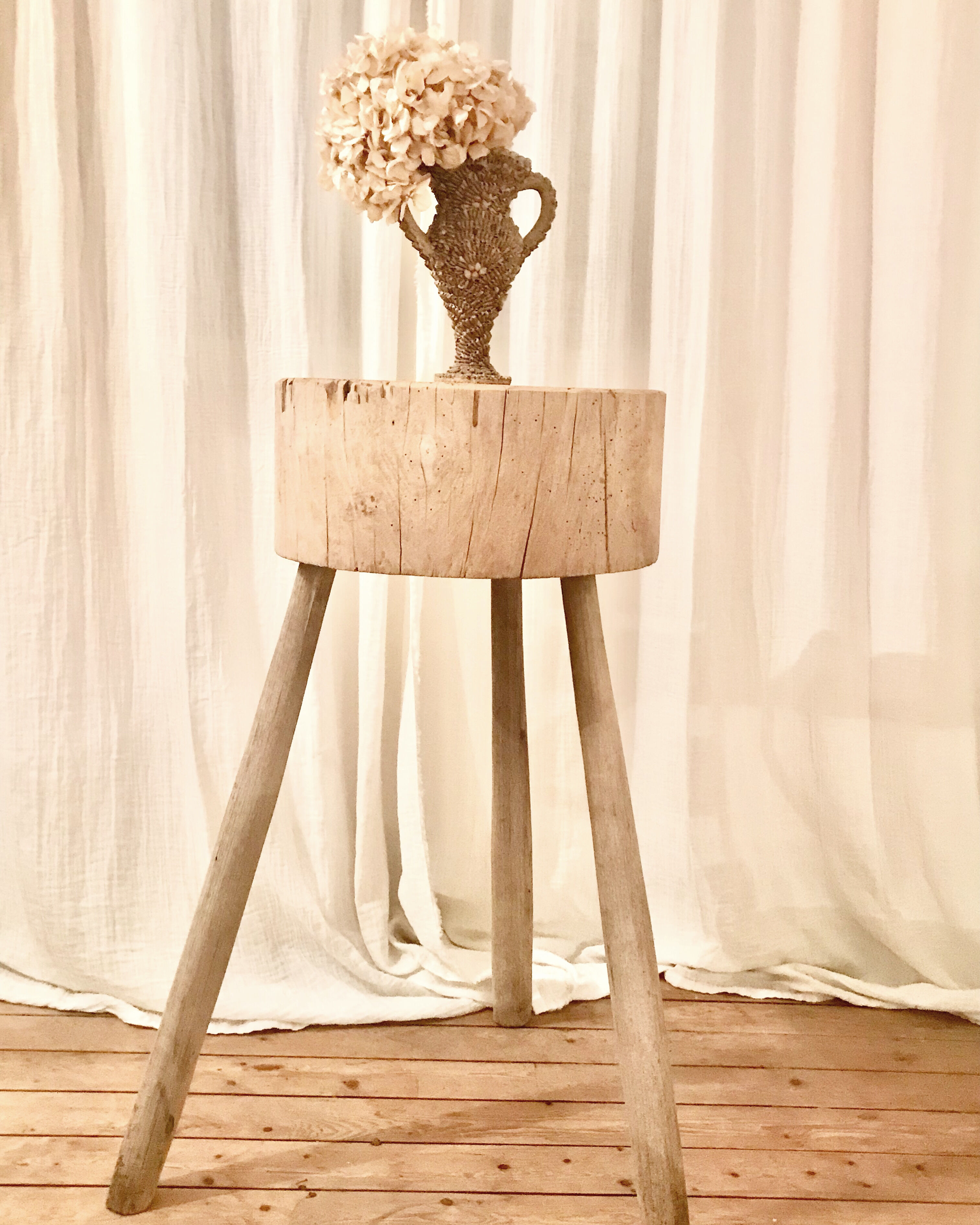 Old log, wooden harness