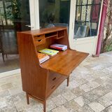 Danish secretary/desk model 37 by Arne Wahl Iversen for Vinde Møbe