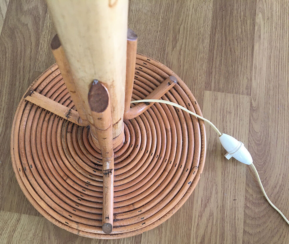 Vintage rattan lamppost