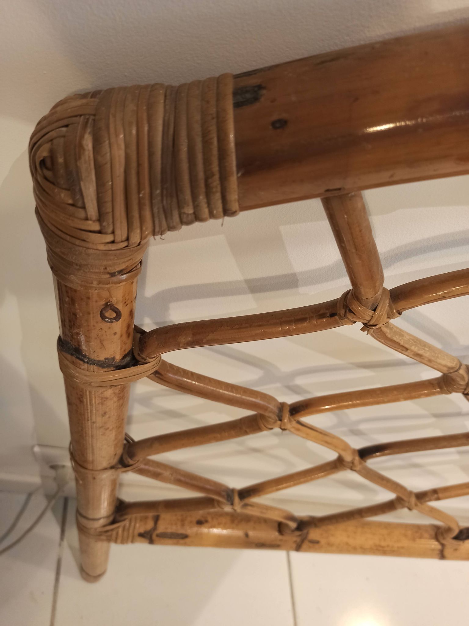Têtes de lit en rotin vintage