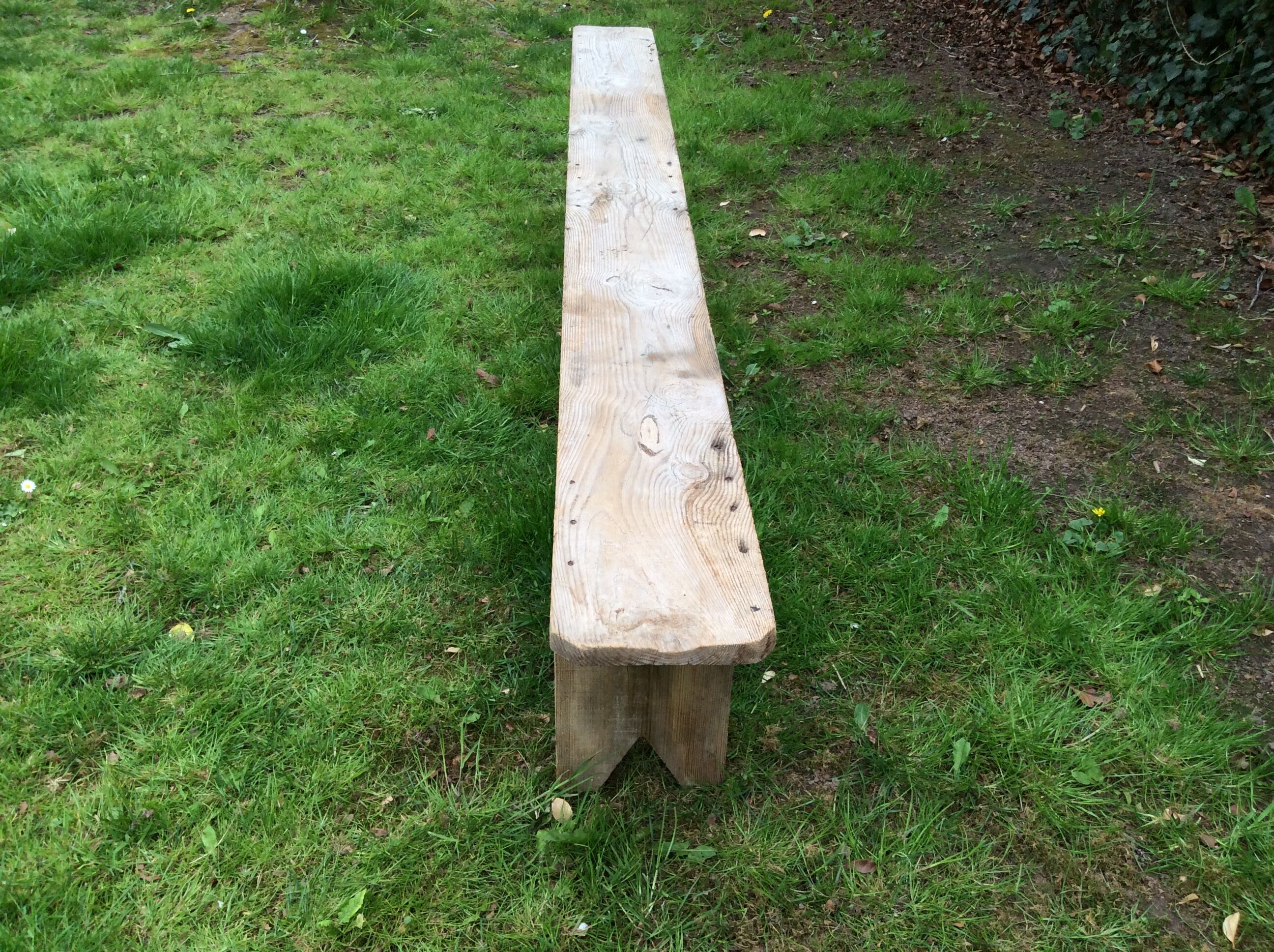 Banc brutaliste
