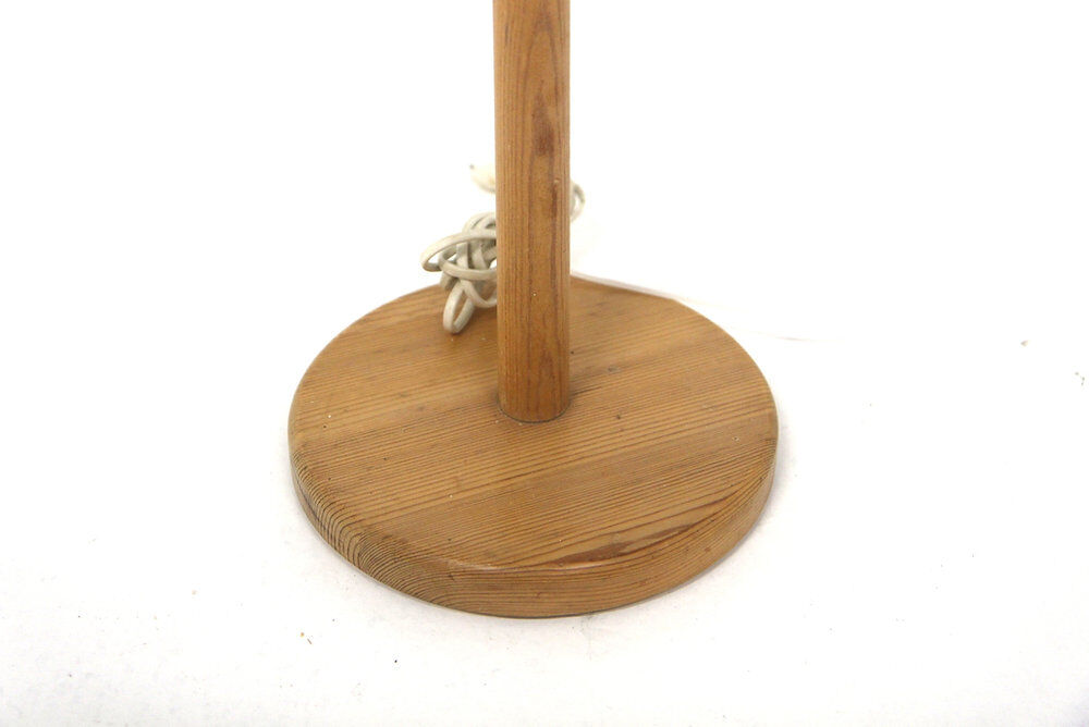 Scandinavian pine floor lamp, GB Solbackens Svarveri, Sweden, 1970