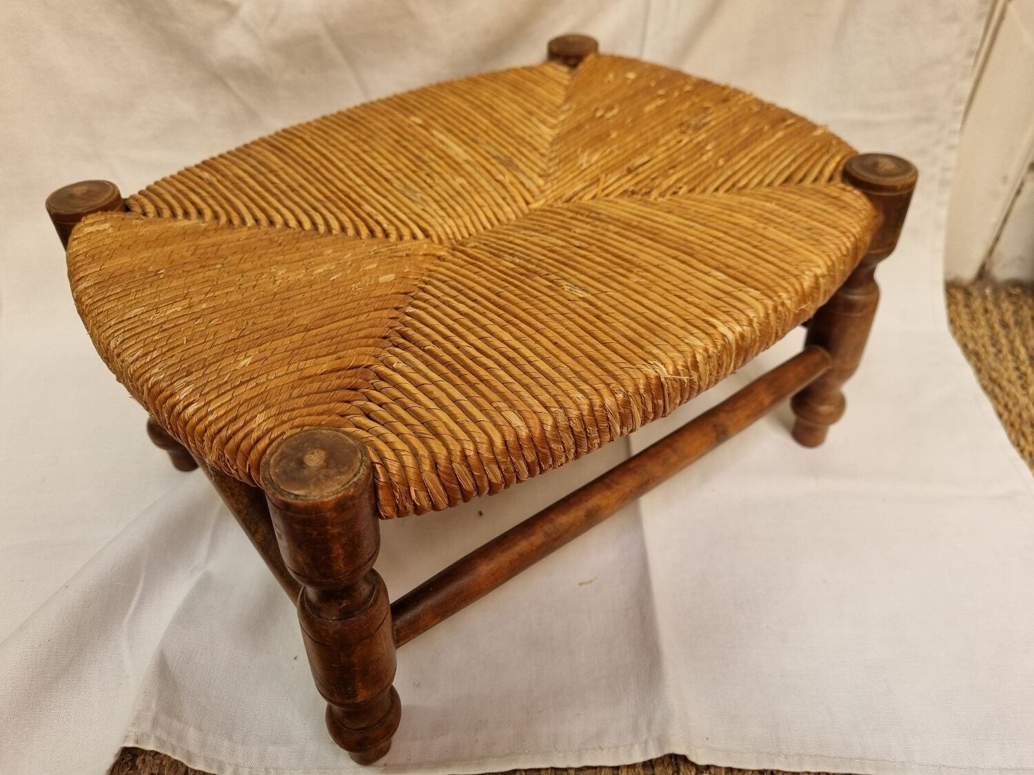 Brutalist footrest wood & mulching