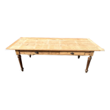 Farm table
