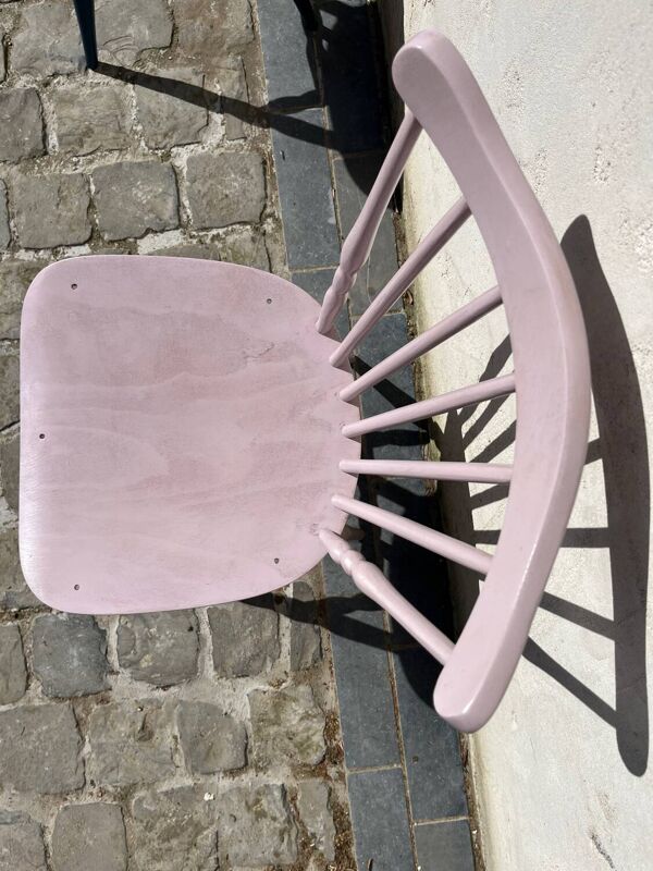 Chaise Baumann rose pâle