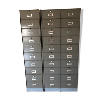 Metal cabinet 30 Straford-type lockers