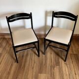 Paire de chaises noires + simili blanc