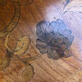 Oval coffee table in marquetterie